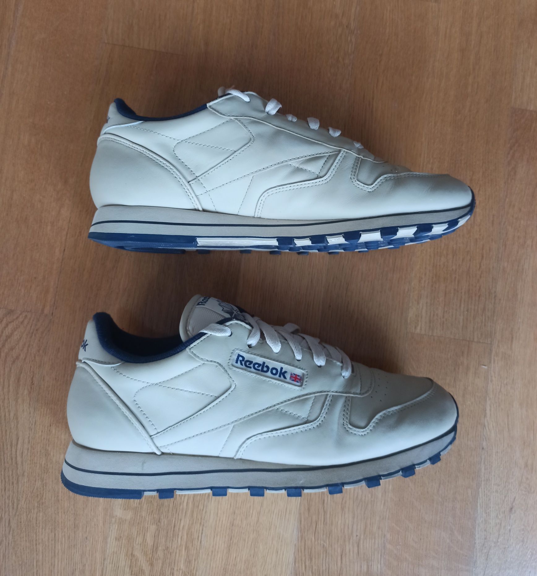 Чоловічі Кросівки Reebok Оригінал Натуральра шкіра Розмір 41-26см