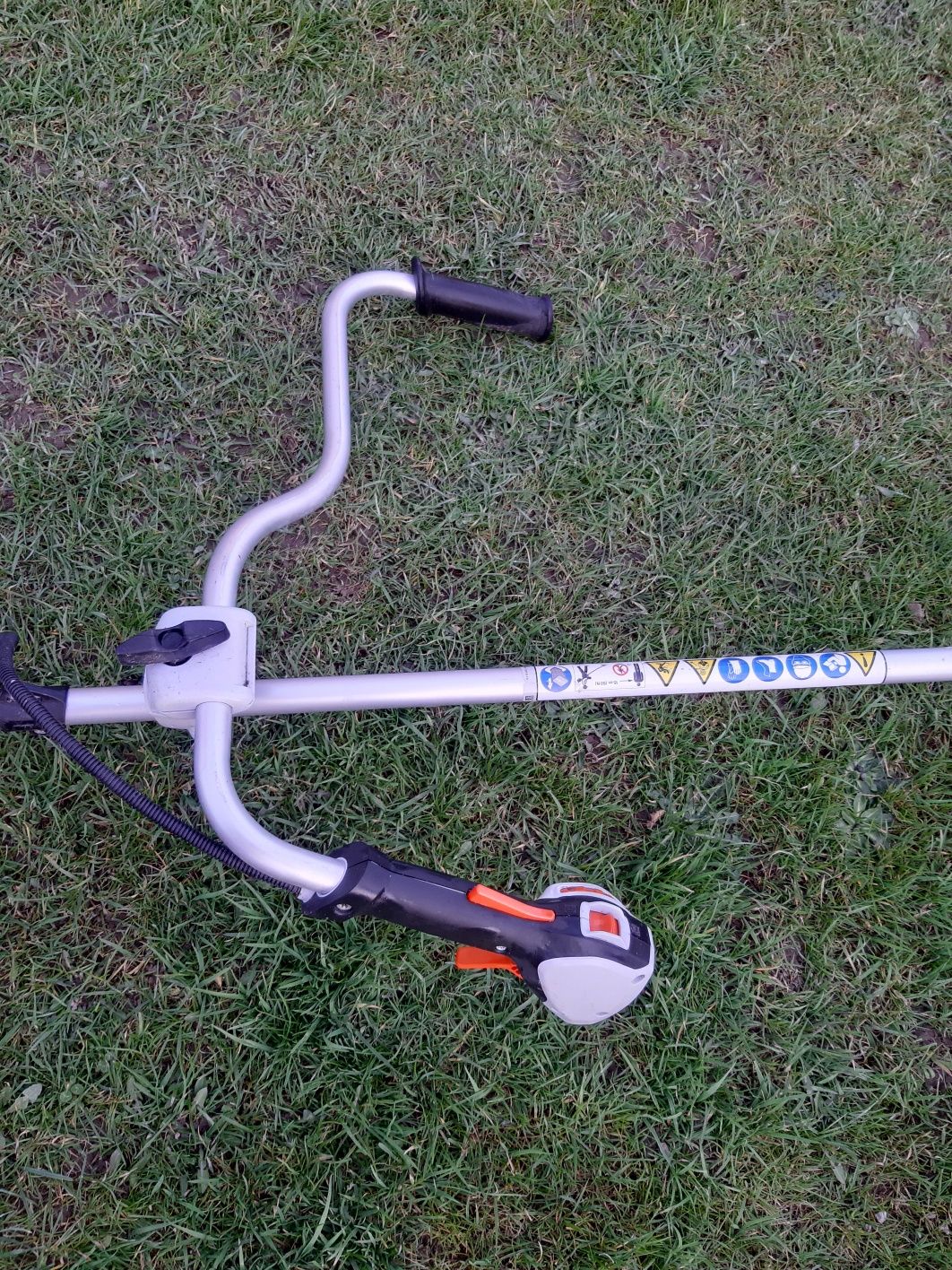 Podkaszarka akumulatorowa Stihl FSA 90