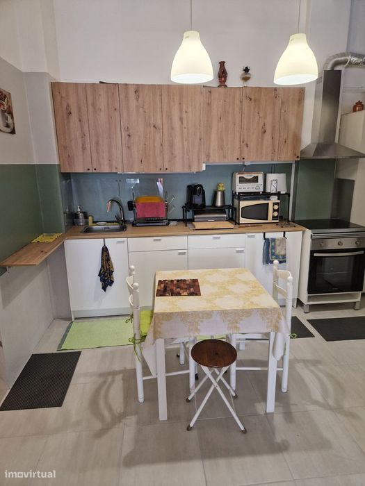 T2 Equipado e Mobilado (Loja - Simplex troca p Habitação)