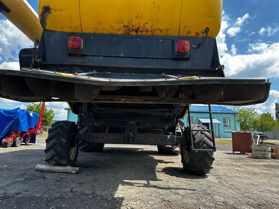 Комбайн зернозбиральний New Holland CSX 7080, 2010 р.в.