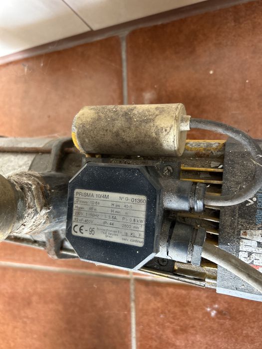 Bomba agua 220v
