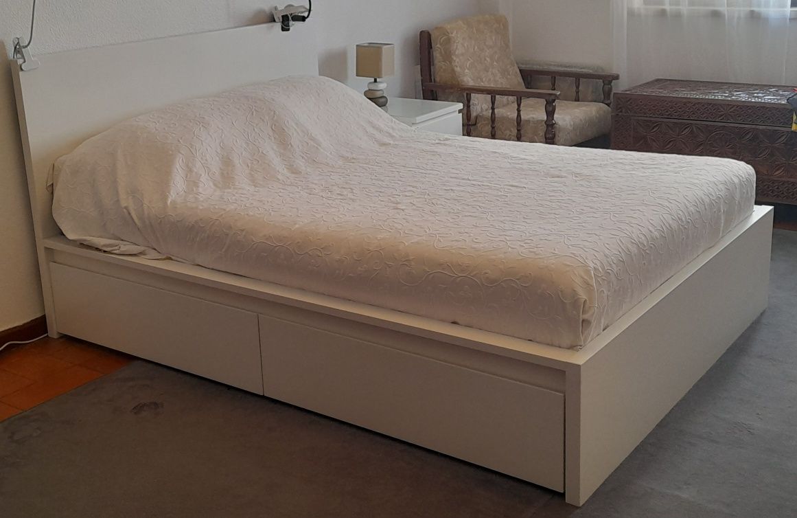 Cama casal 140x200