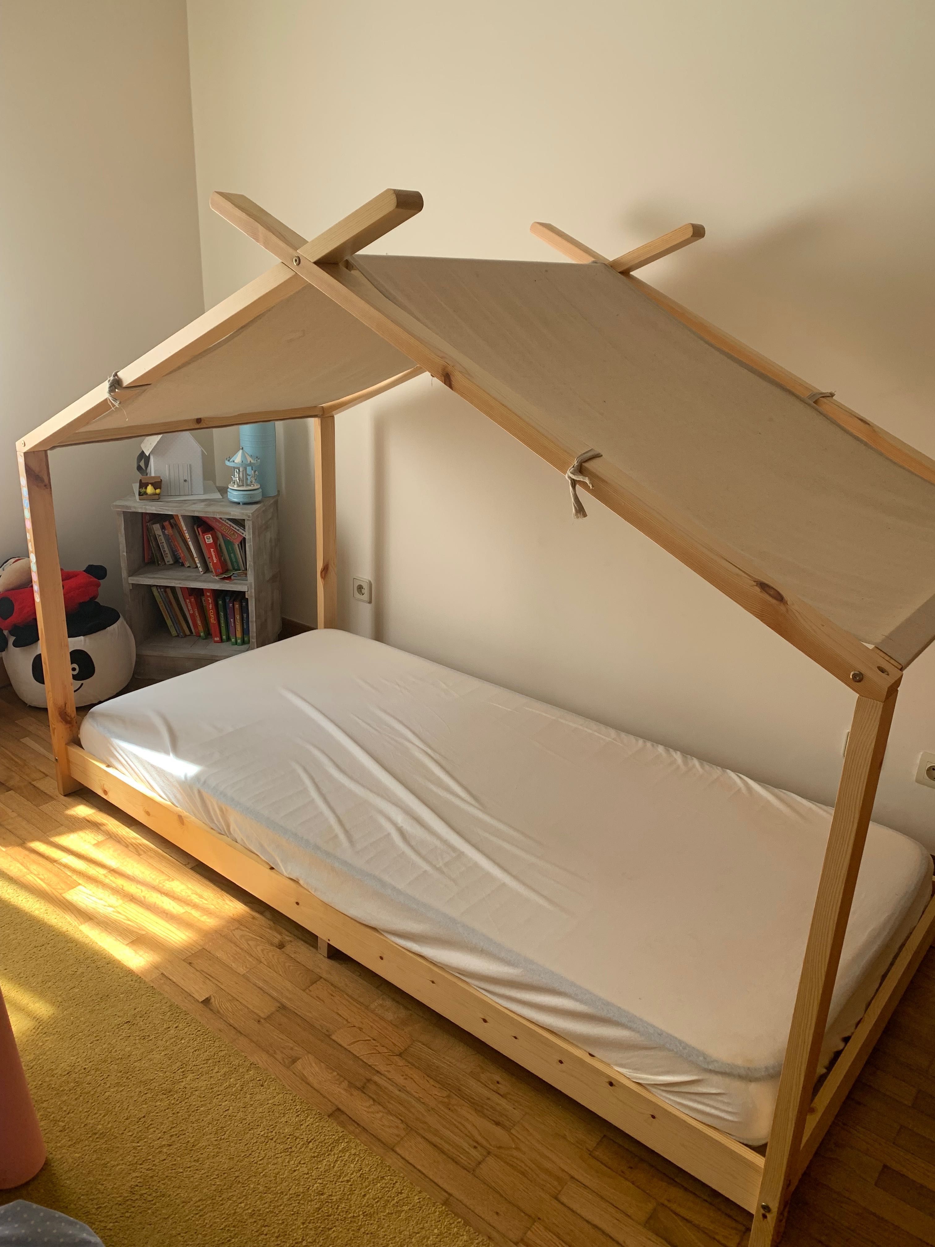 Cama Montessori com colchão