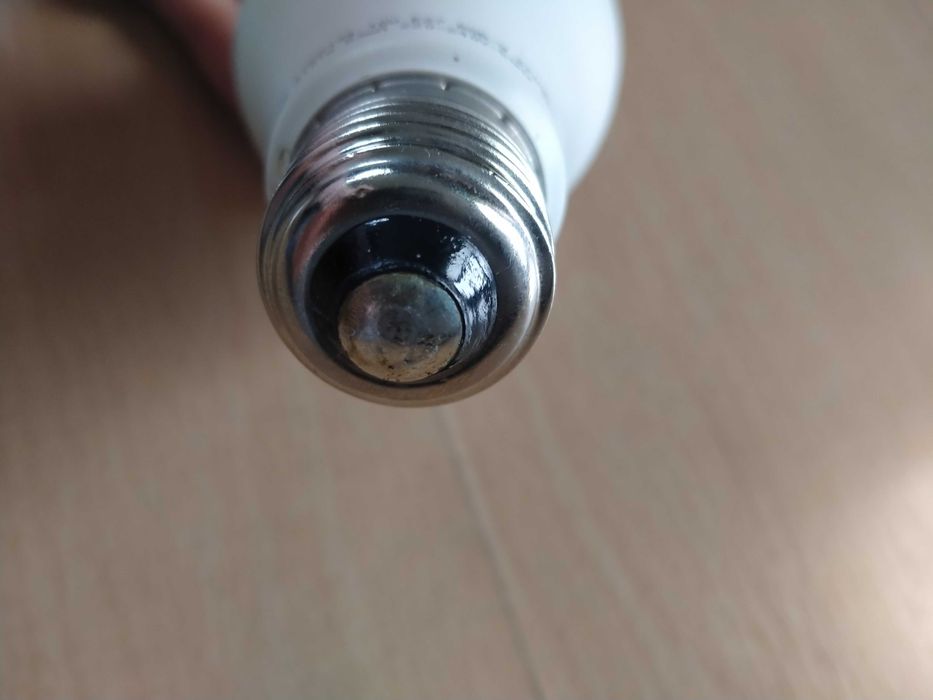 Żarówka LED LightMe LM85194 E-27 8.8 W = 66 W 900 lm RGBW 1 szt.
