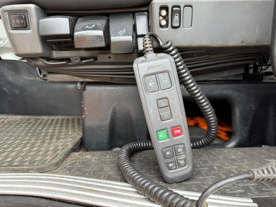 Scania R410 Grua Hiab 211 .2017