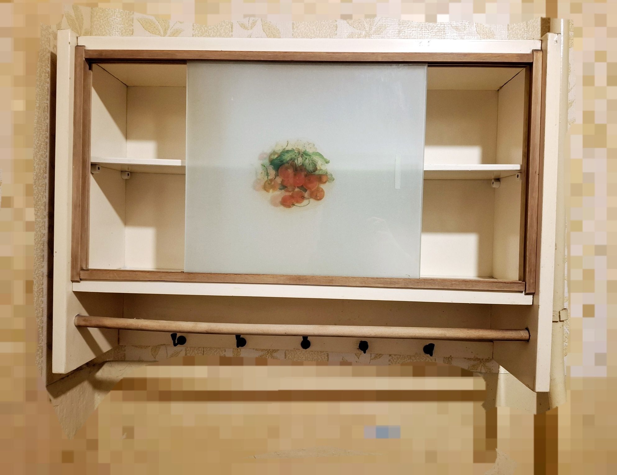 Drewniana kuchenna szafka wisząca witryna retro vintage PRL na makatkę