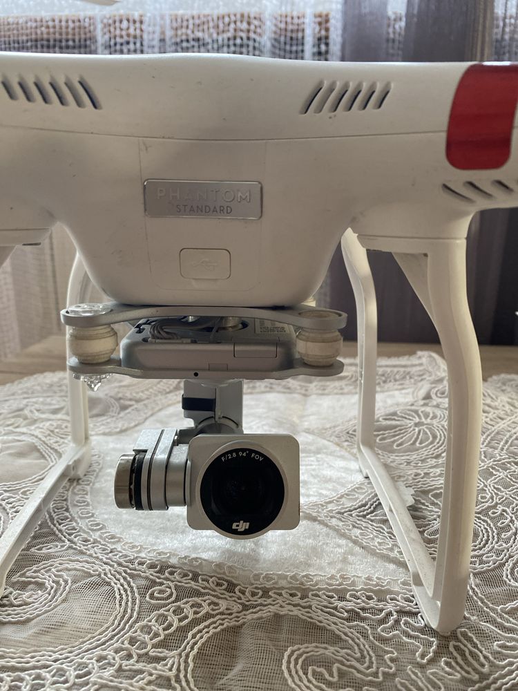 Dron dji phantom w321 z kamerką