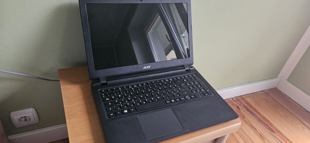 Acer Aspire ES1-533