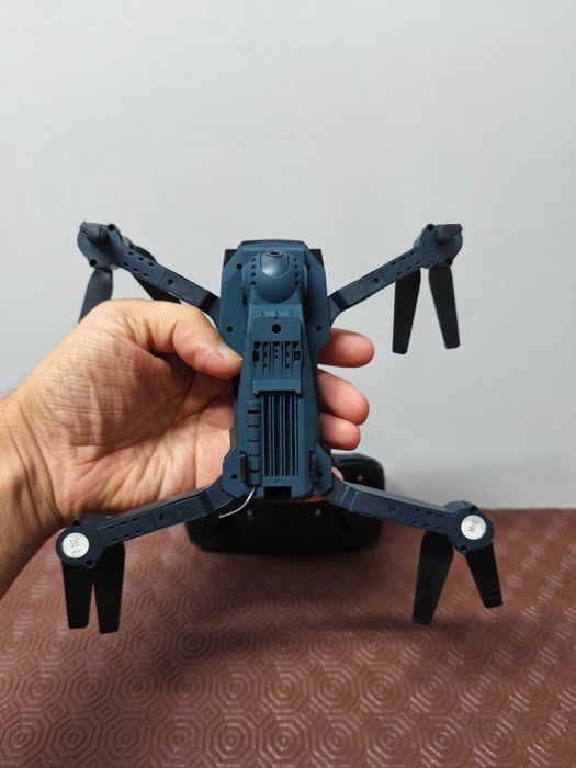 Drone com transmissão WiFi
