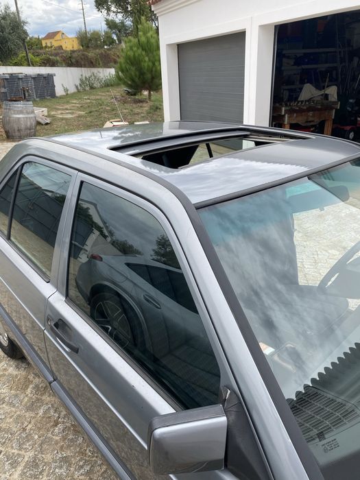 Mercedes-Benz 190E