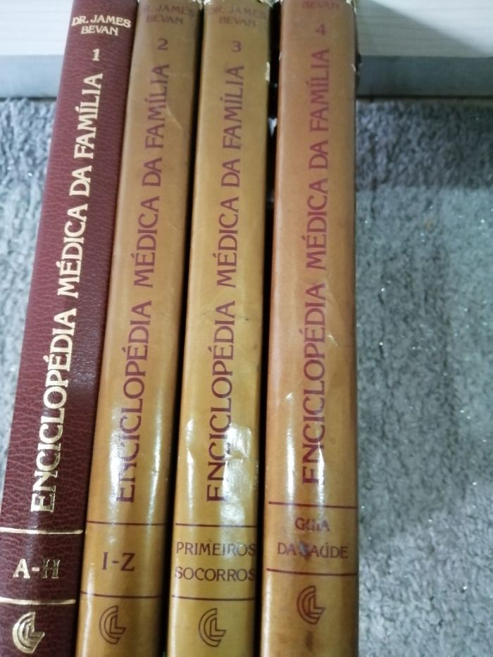 Enciclopédia Médica da Família - 4 Vols.