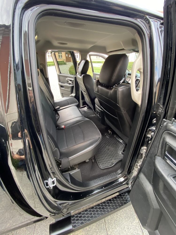 Dodge Ram 5.7hemi 2016 r 120 przebieg
