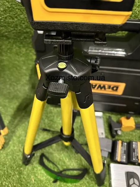 Акумуляторний лазерний нівелір DeWalt DCLE34031N 4D-16 променевий
