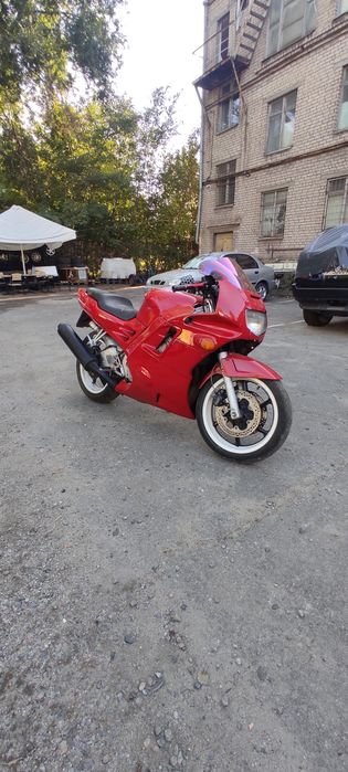 Срочно продам Honda cbr 600F2