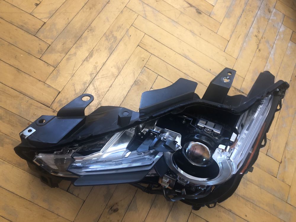 Ліва фара з AFS mazda cx-5