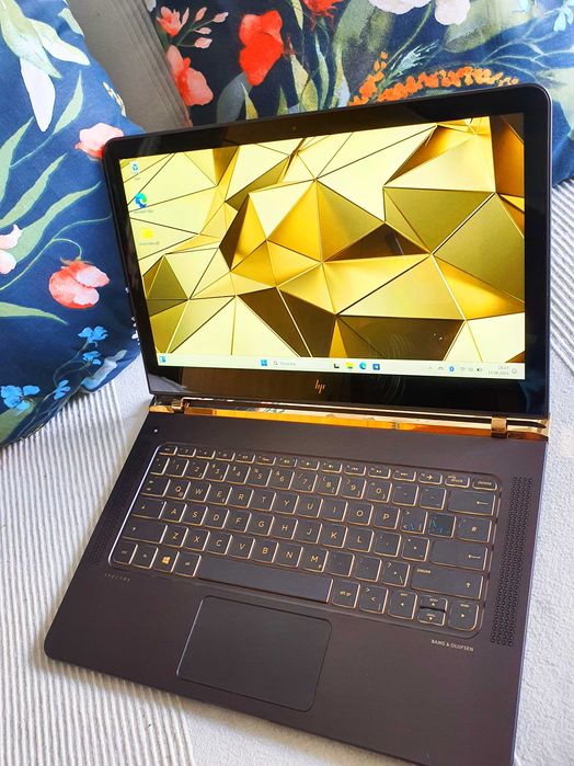 GOLD Windows11 HP Pro Spectre FHD wąski śliczny laptop Złoty usb-c SSD