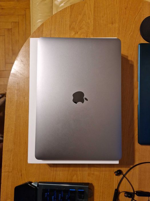 Macbook air 2020 m1 8/256