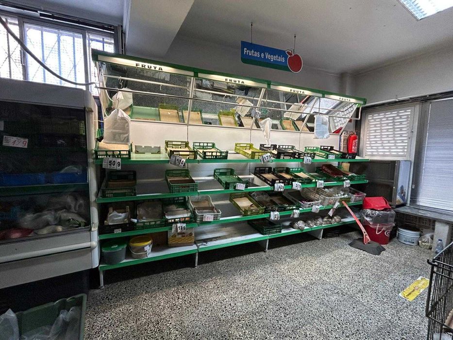 ÚLTIMA OPORTUNIDADE - expositor para Fruta e Frescos