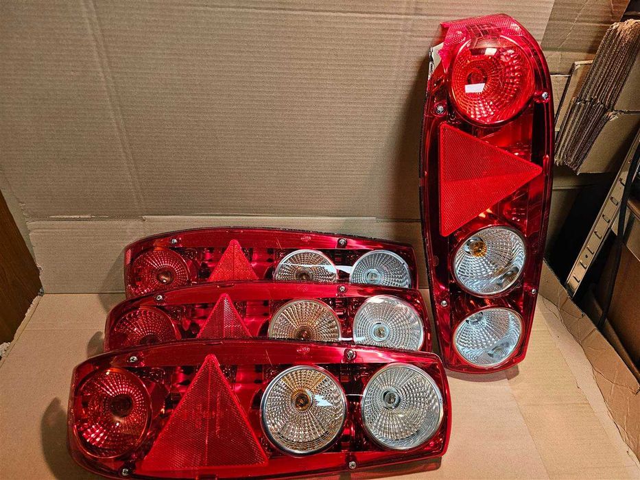 LAMPA do przyczepy kempingowej TYŁ CARALUNA II lewa HELLA
