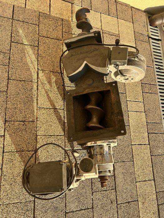 Podajnik ślimakowy Ekoenergia z silnikiem 230V