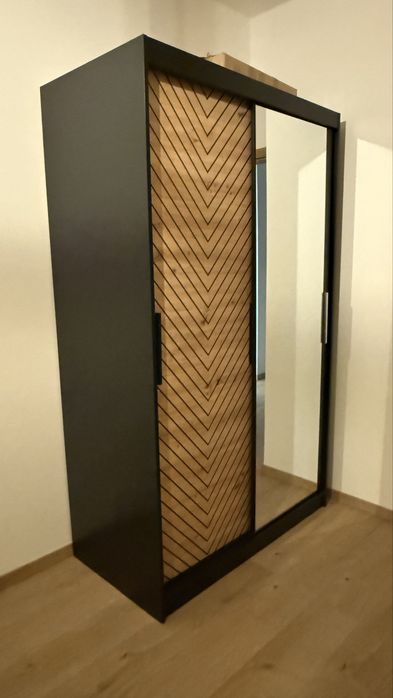 Szafa przesuwana jodełka