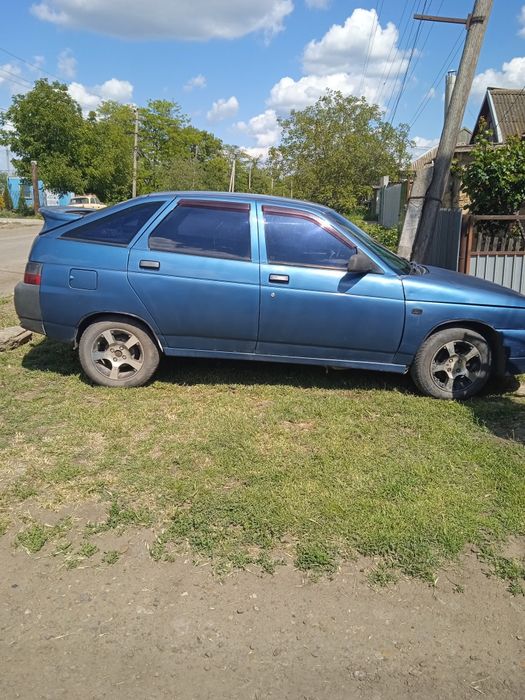 Продам ваз лада 2112