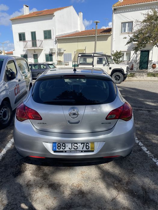 Opel Astra J