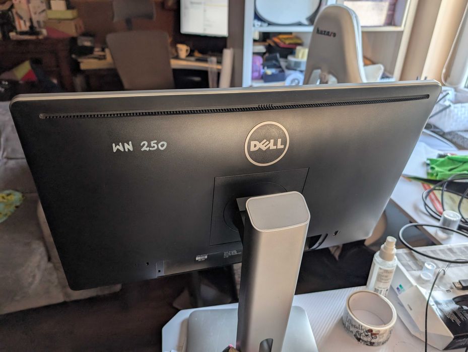 Monitor Dell  22’’ FullHD Pivot