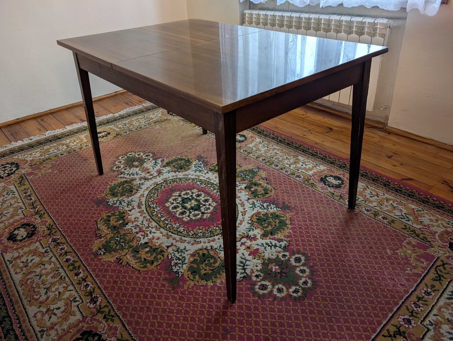 Stół do jadalni z PRL