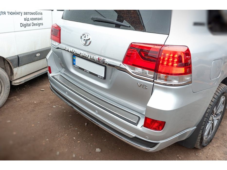 Toyota LC200 Задние габариты 2016+ (стандарт)