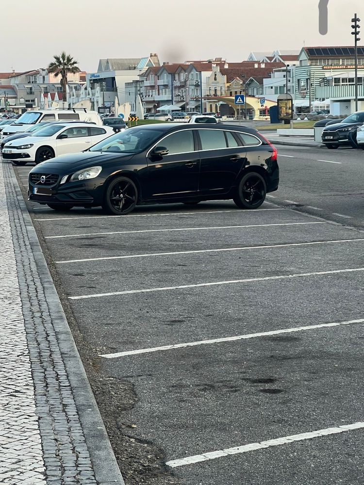 Volvo v60 1.6 r design