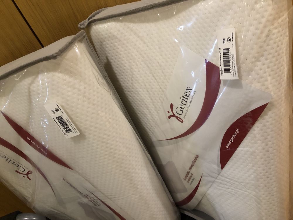 Cadeira de rodas e almofadas antiescaras tudo novo