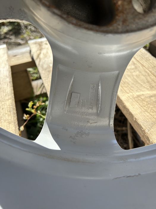 Диски 4x108 R15 Dezent Citroen Peugeot 6J ET25