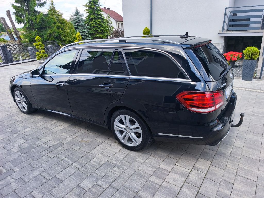 E250 W212 4MATIC Lift E220