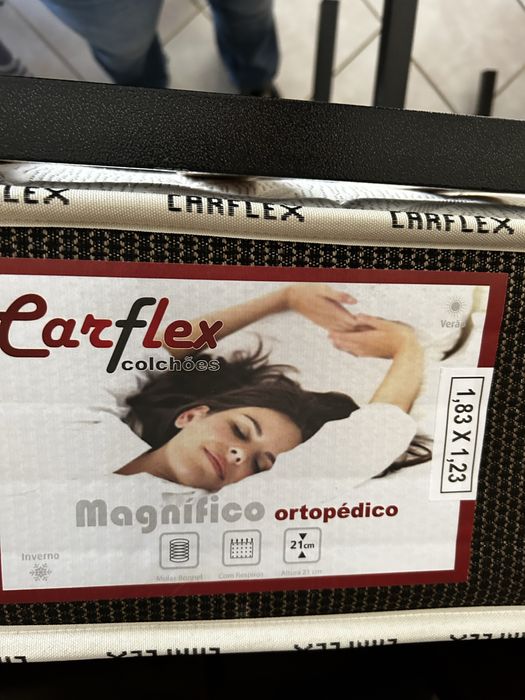 Sommier e colchão de casal