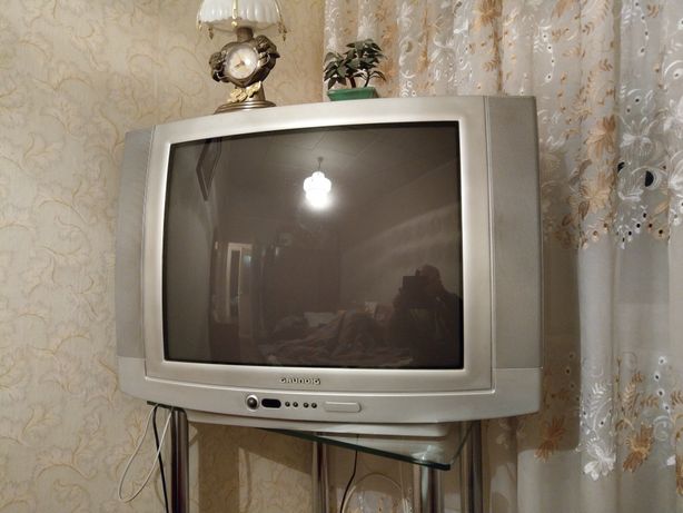 Телевизор Грюндик 72 см