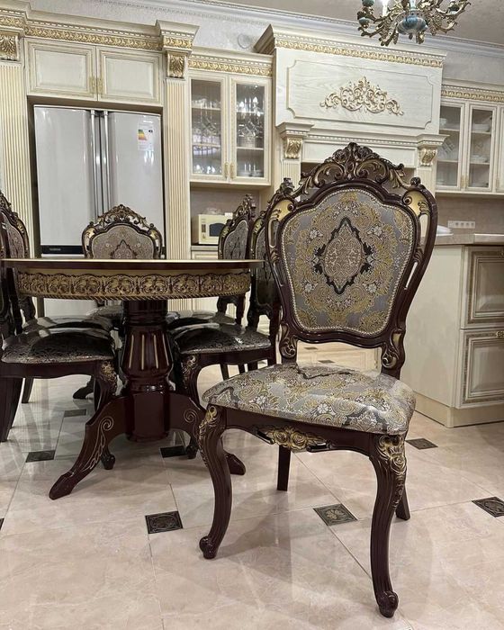 Продам стол 6 стульев