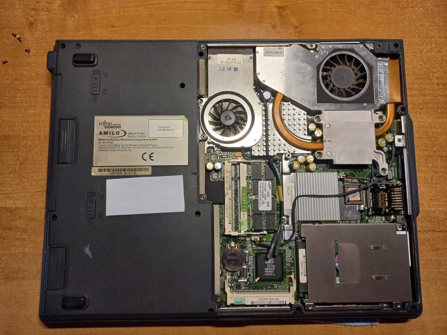 Fujitsu Siemens AMILO D1840