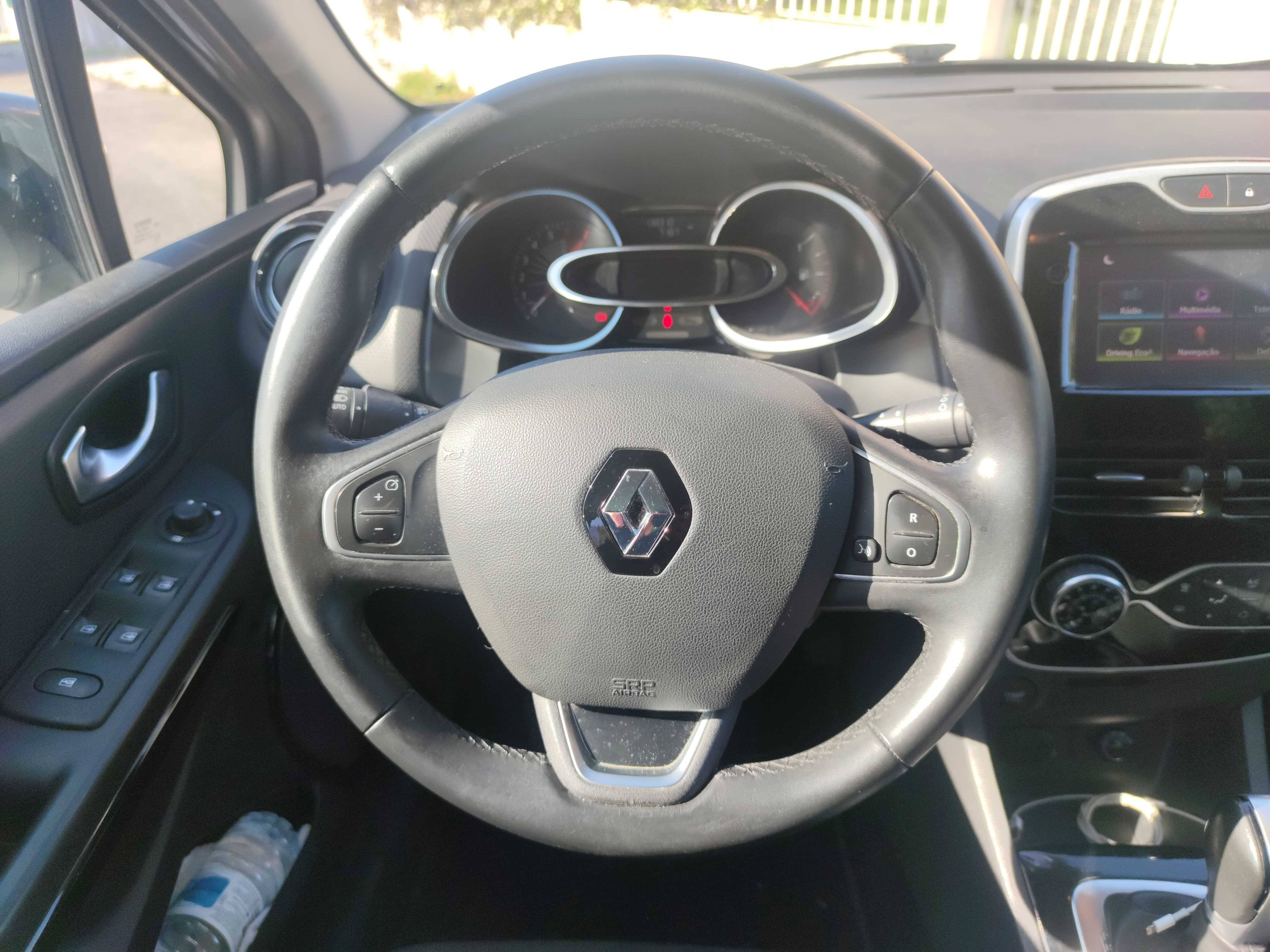 Clio 1.2 TCE intens gasoina e GPL caixa automática