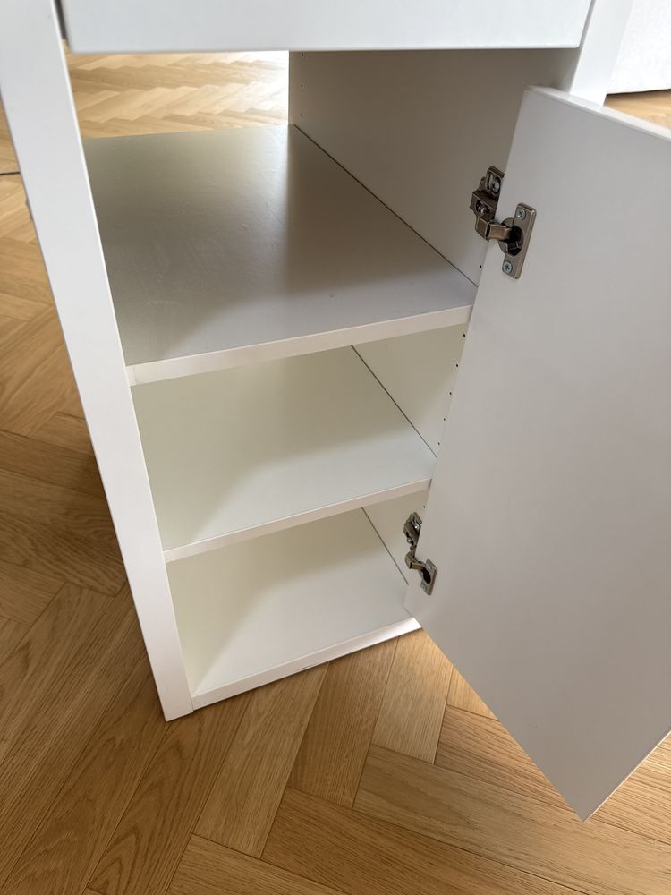 Biurko i krzeslo ikea