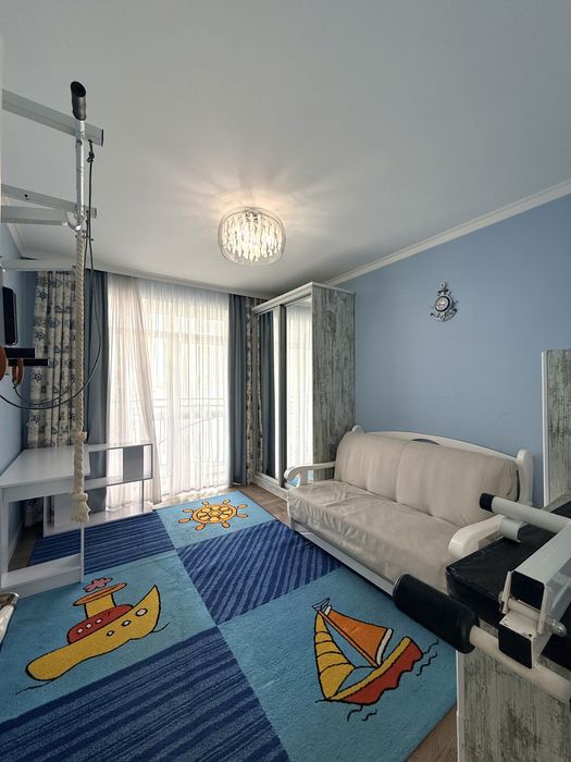 Велика 3к-Квартира з Авторським ремонтом у Калиновій Слободі.