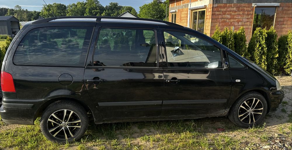 Sharan 1,9tdi 115km 7osobowy