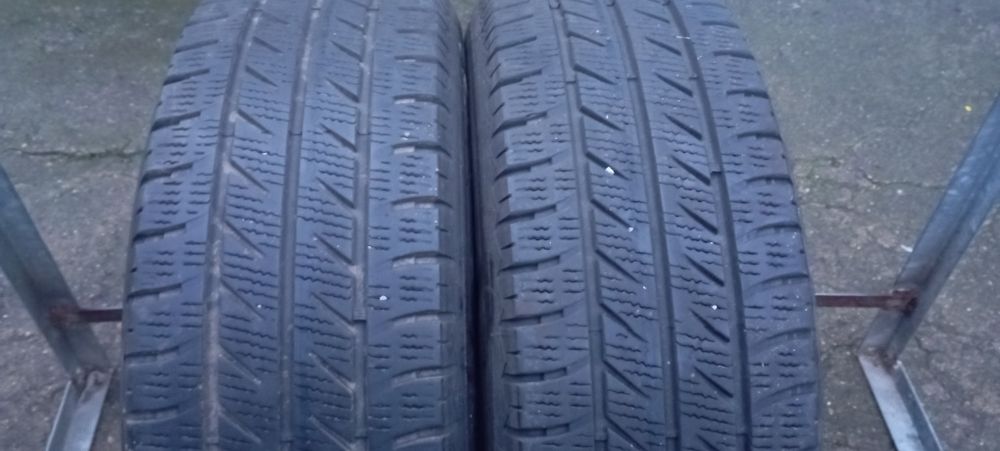 Opony 2szt 215/65/16C 109/107T Goodyear Vector 4Seasons Cargo 2021. 7m
