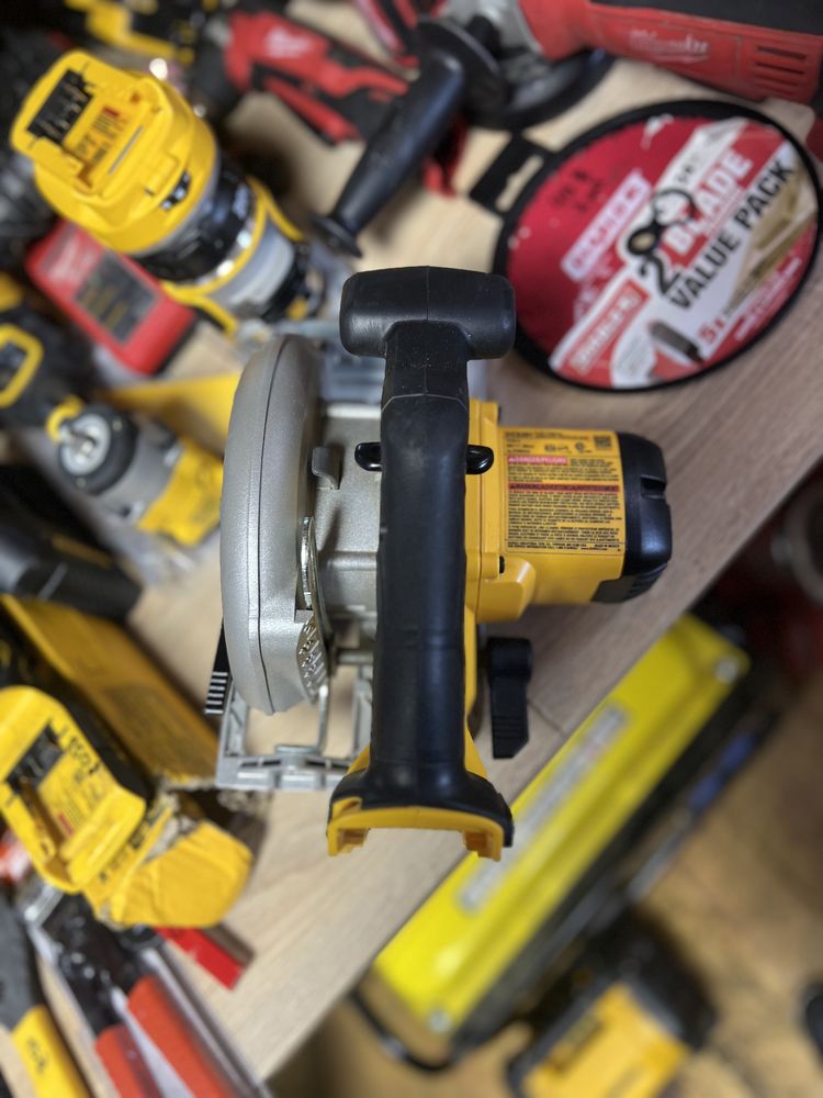 DeWalt DCS391/дискова пила по дереву деволт 18в