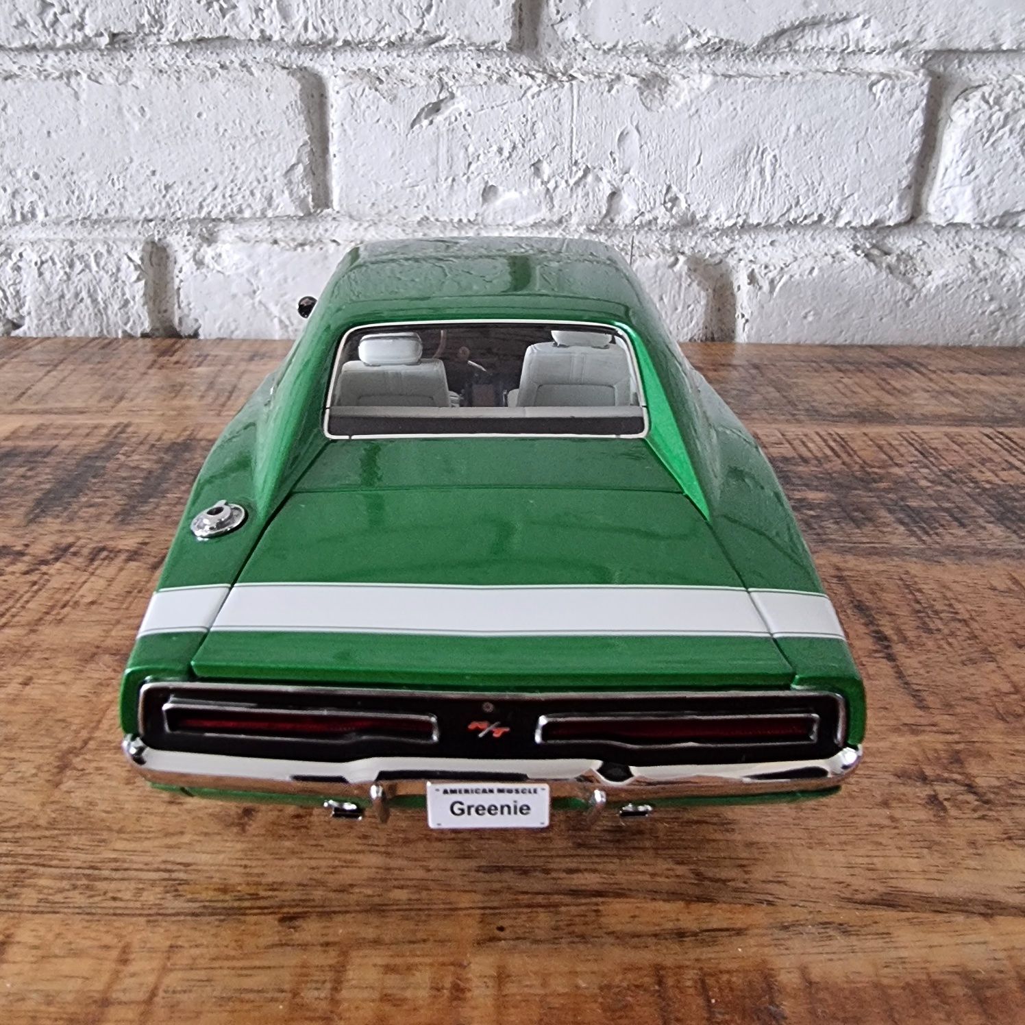 Dodge Charger 69 American Muscle Authentics 1:18