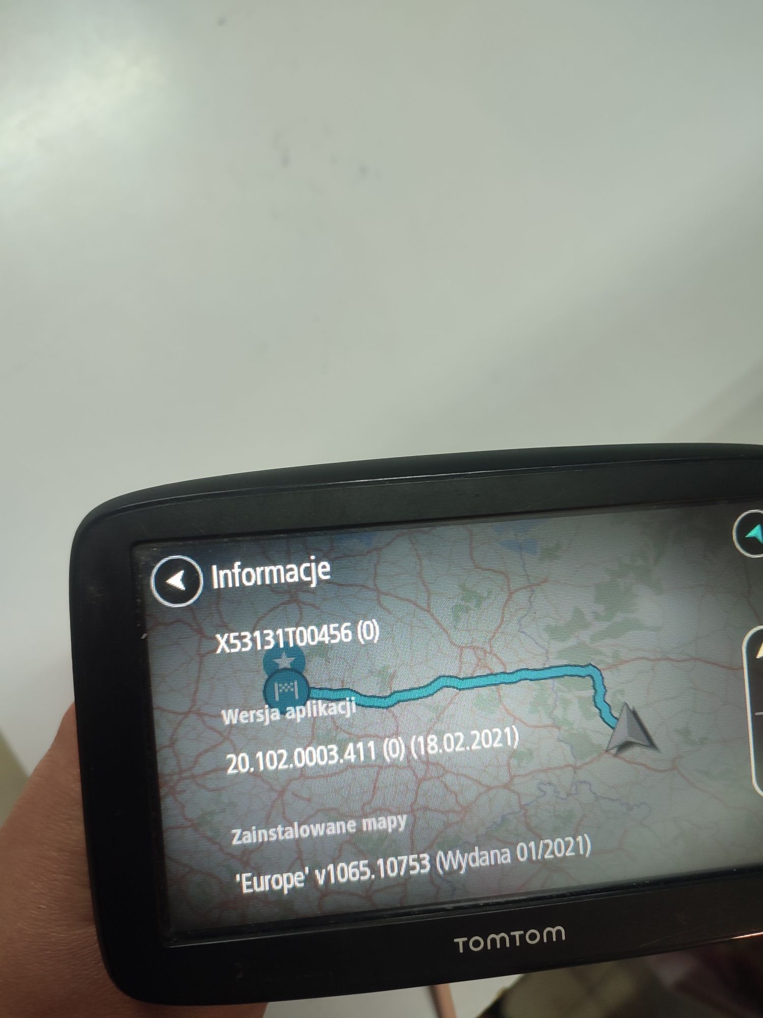 Nawigacja samochodowa TomTom Go Basic 5 " plus ładowarka