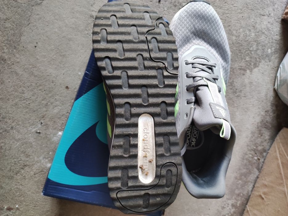 Продам кросівки чоловічі. ADIDAS..