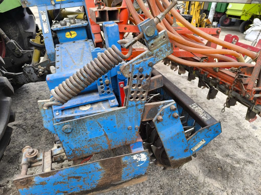 Agregat siewnik Accord pneumatyczny brona aktywna  Rabewerk 3m