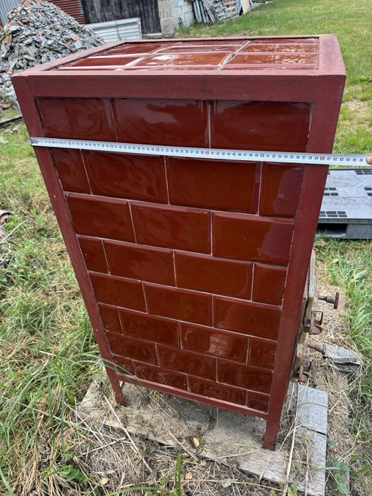 Piec kaflowy wolnostojący, przenośny – duży, w bardzo dobrym stanie