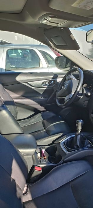Nissan X-trail 2016 gasoleo, estofos em pele, 7 lugares